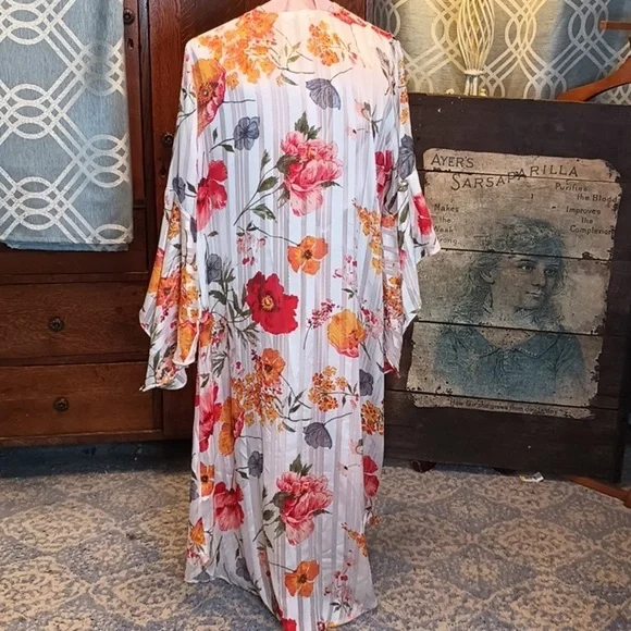 P-10 satin-like metallic long duster shrug Large - Picture 7 of 8